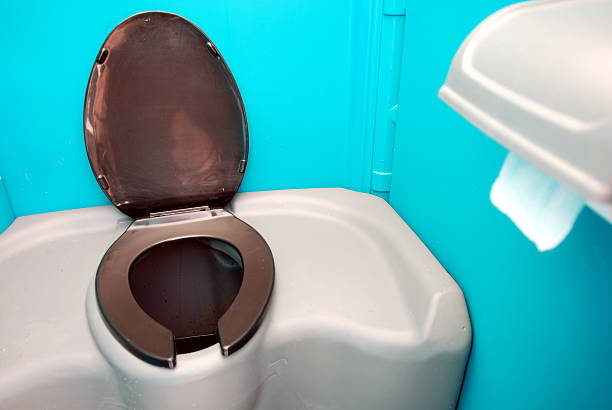 Portable Toilet Options We Offer in Red Oaks Mill, NY